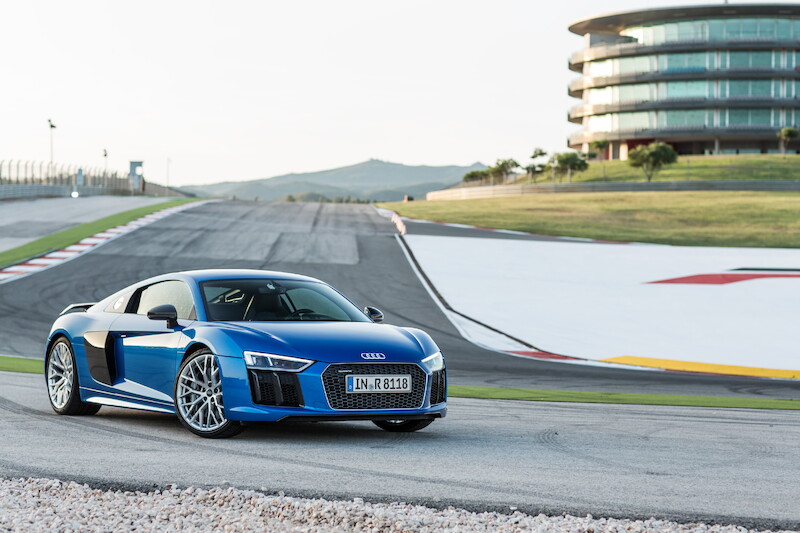 Audi R8 V10 Plus - niebieski Ara